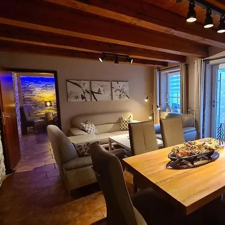 Plush In Apartamento *